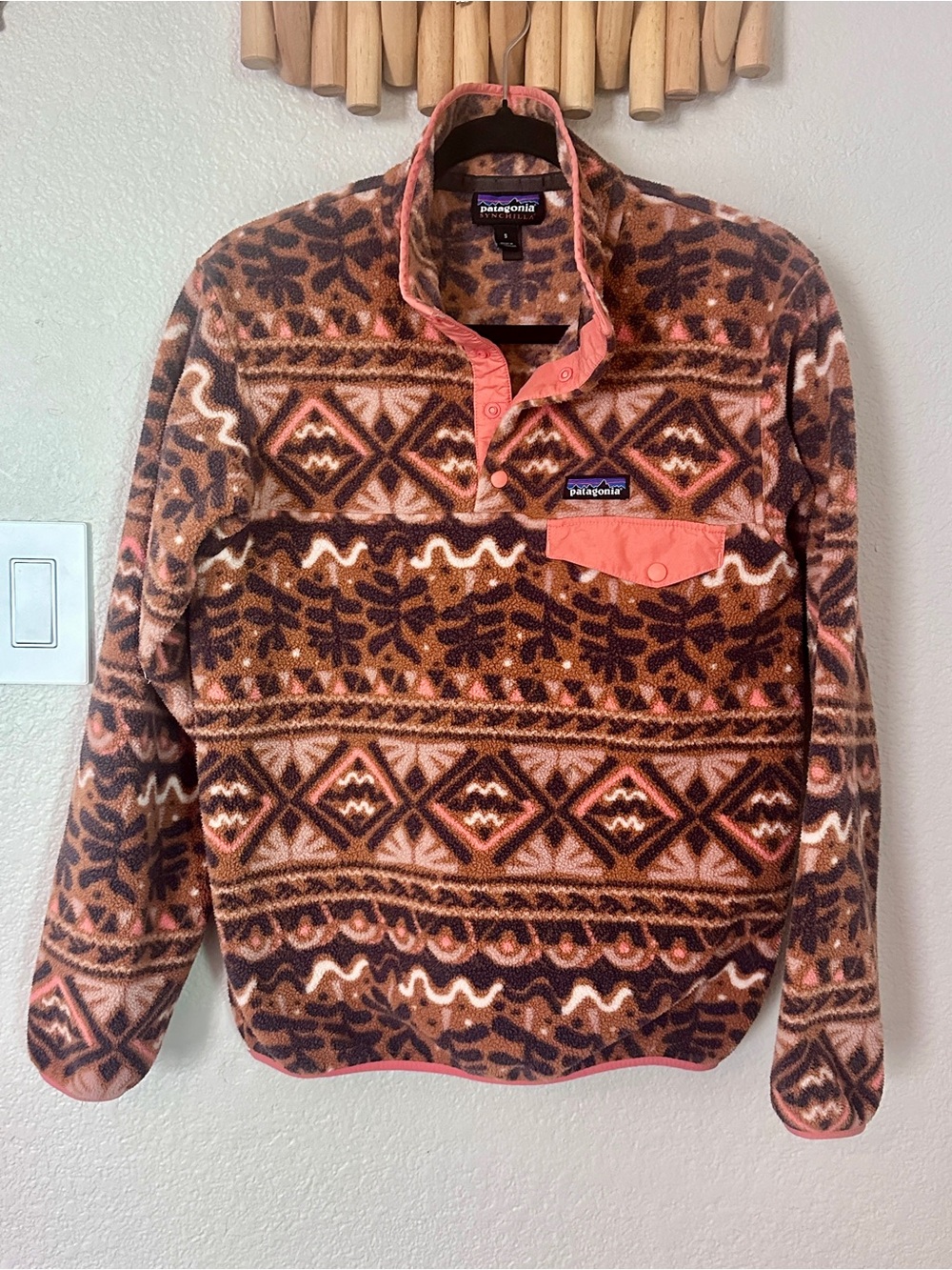 Patagonia Geometric Snap-T Fleece Pullover - Brown & Coral